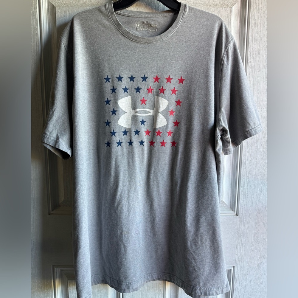 Under Armour Gray Tee with Star Pattern